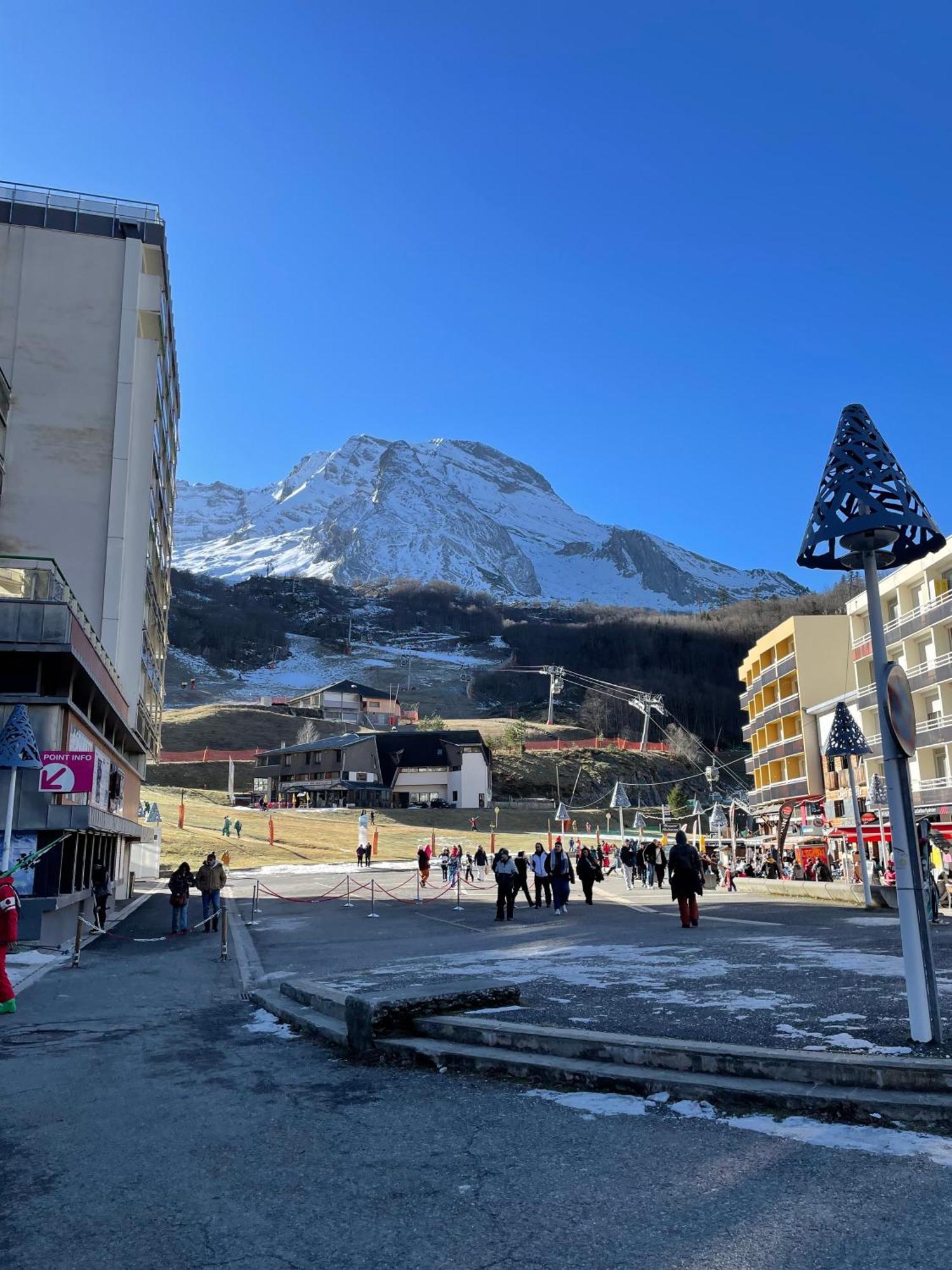 Appartement Cocoon Avec Jardin Et Vue Montagne لارونس المظهر الخارجي الصورة