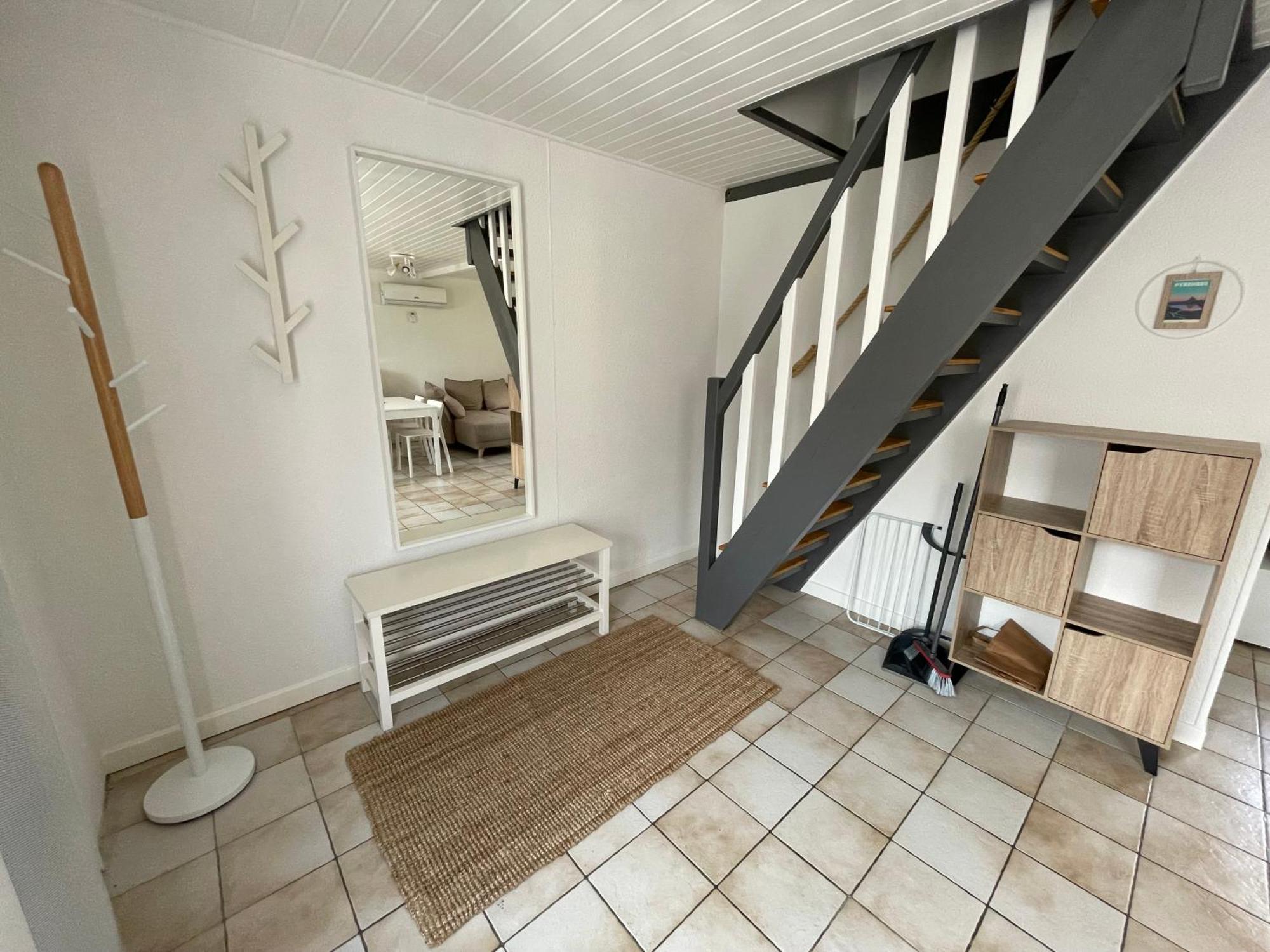 Appartement Cocoon Avec Jardin Et Vue Montagne لارونس المظهر الخارجي الصورة