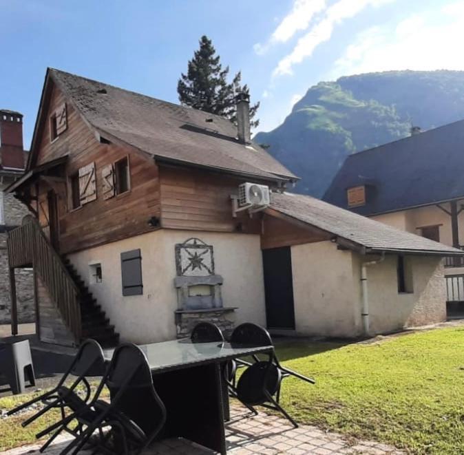 Appartement Cocoon Avec Jardin Et Vue Montagne لارونس المظهر الخارجي الصورة